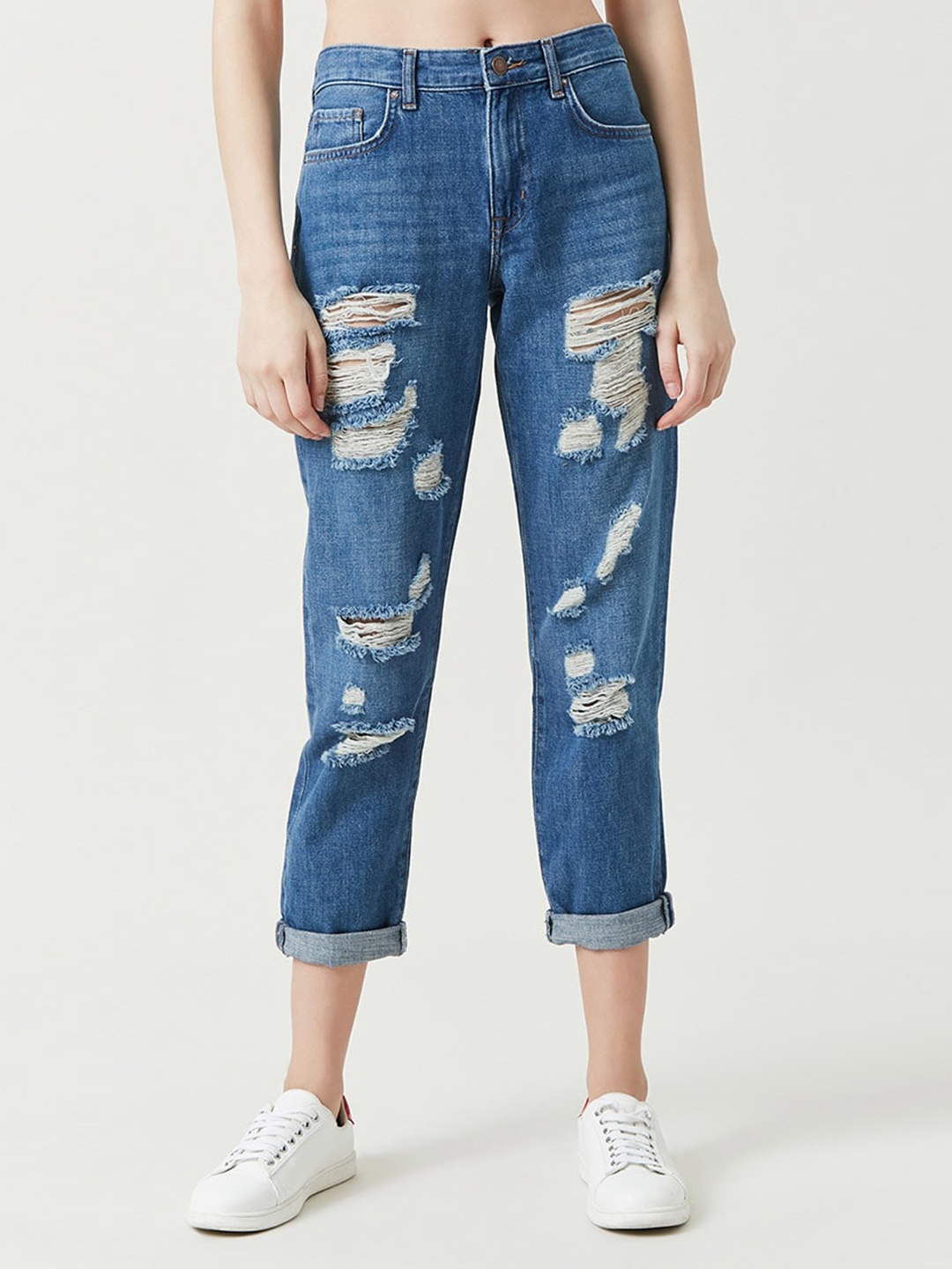 

FOREVER 21 Women Blue Boyfriend Fit Mid-Rise Highly Distressed Cropped Jeans