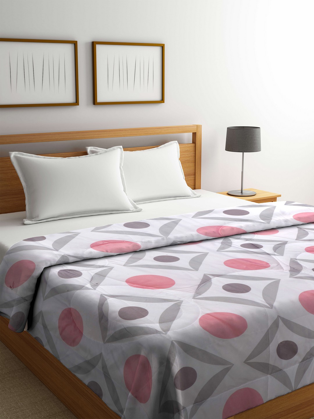 

Raymond Home White & Grey Abstract Heavy Winter 110 GSM Single Bed Quilt