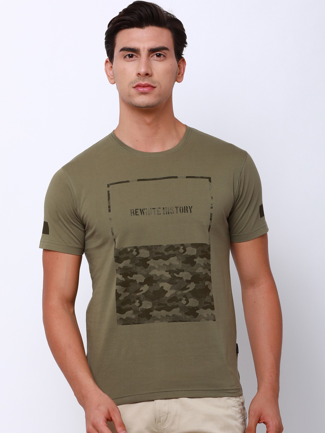 

LOCOMOTIVE Men Olive Green Printed Round Neck T-shirt