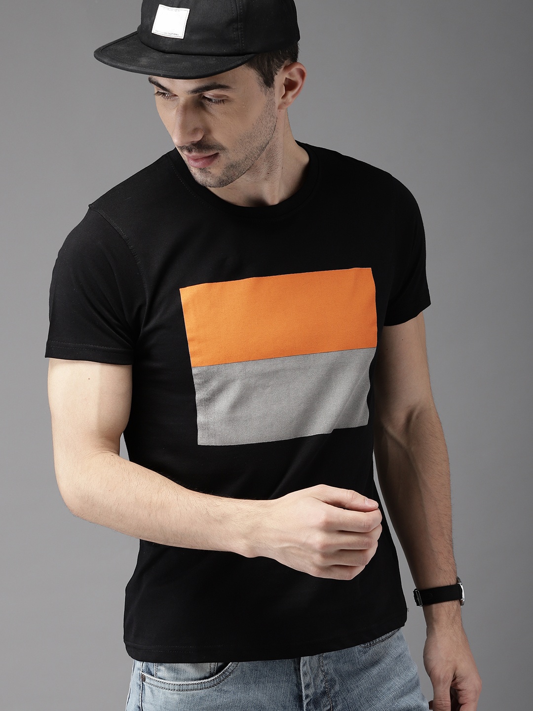

HERENOW Men Black Printed Cotton Pure Cotton T-shirt