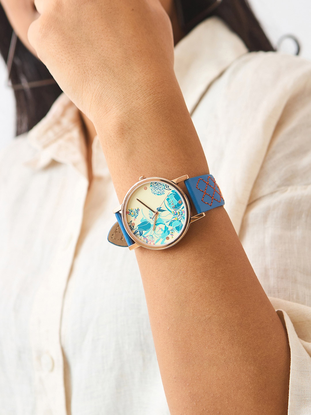 

TEAL BY CHUMBAK Women White Analogue Watch