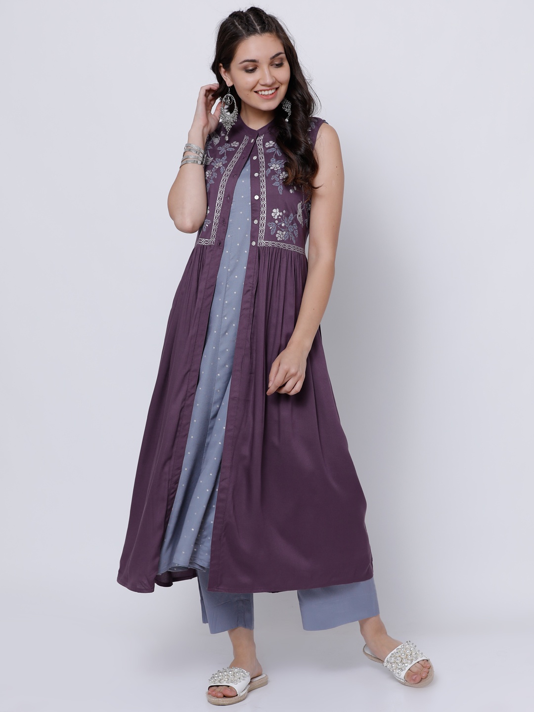 

Vishudh Women Purple & Grey Kurta Set
