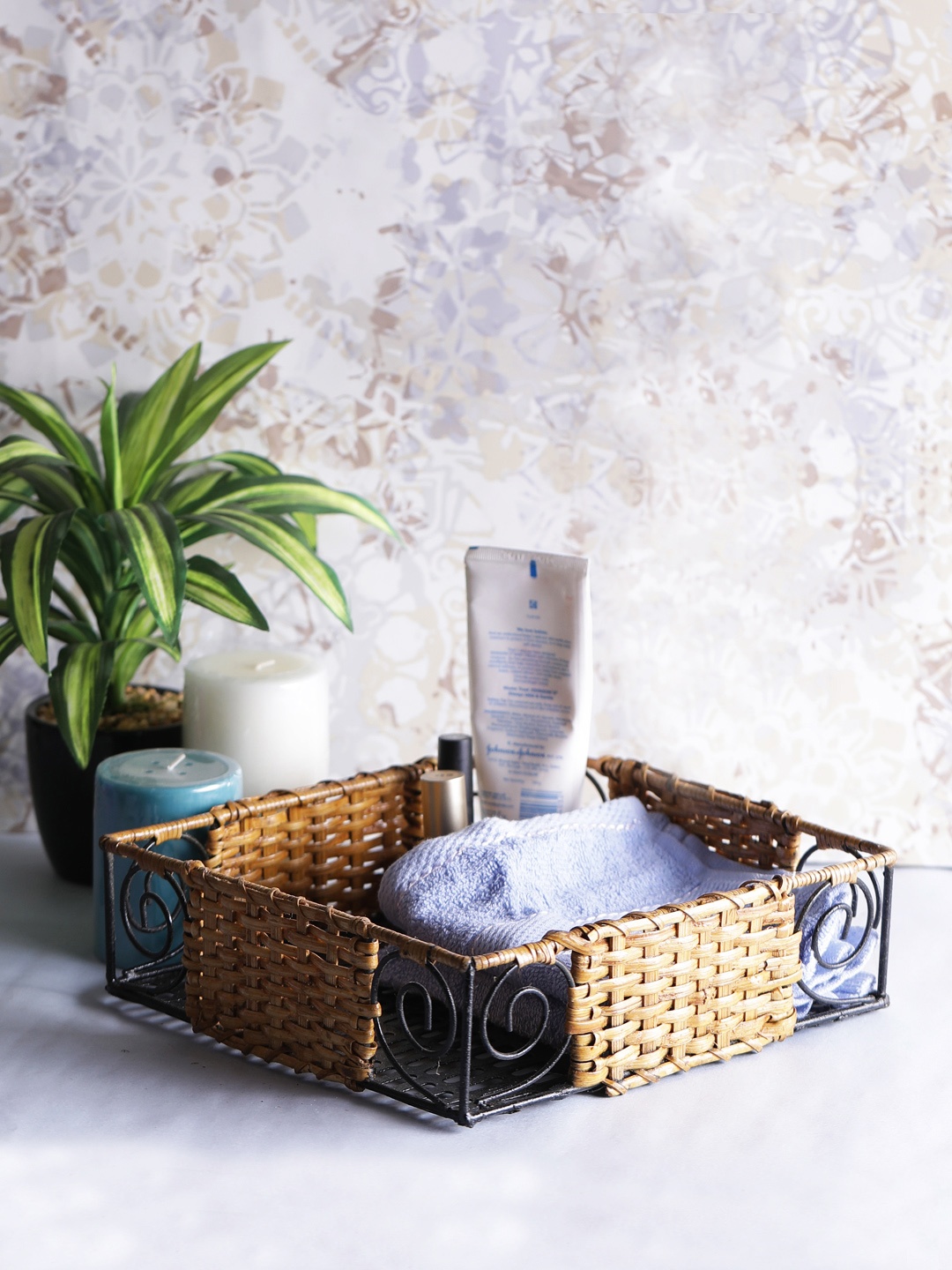 

VarEesha Cane Bamboo Square Towel / Multipurpose Basket, Beige