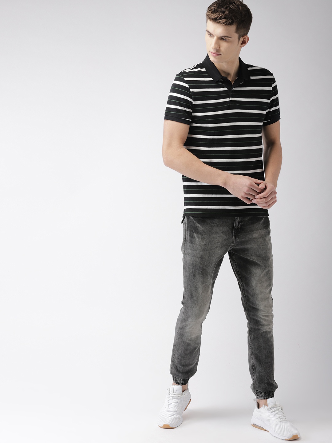 

HIGHLANDER Men Charcoal Jogger Mid-Rise Clean Look Stretchable Jeans