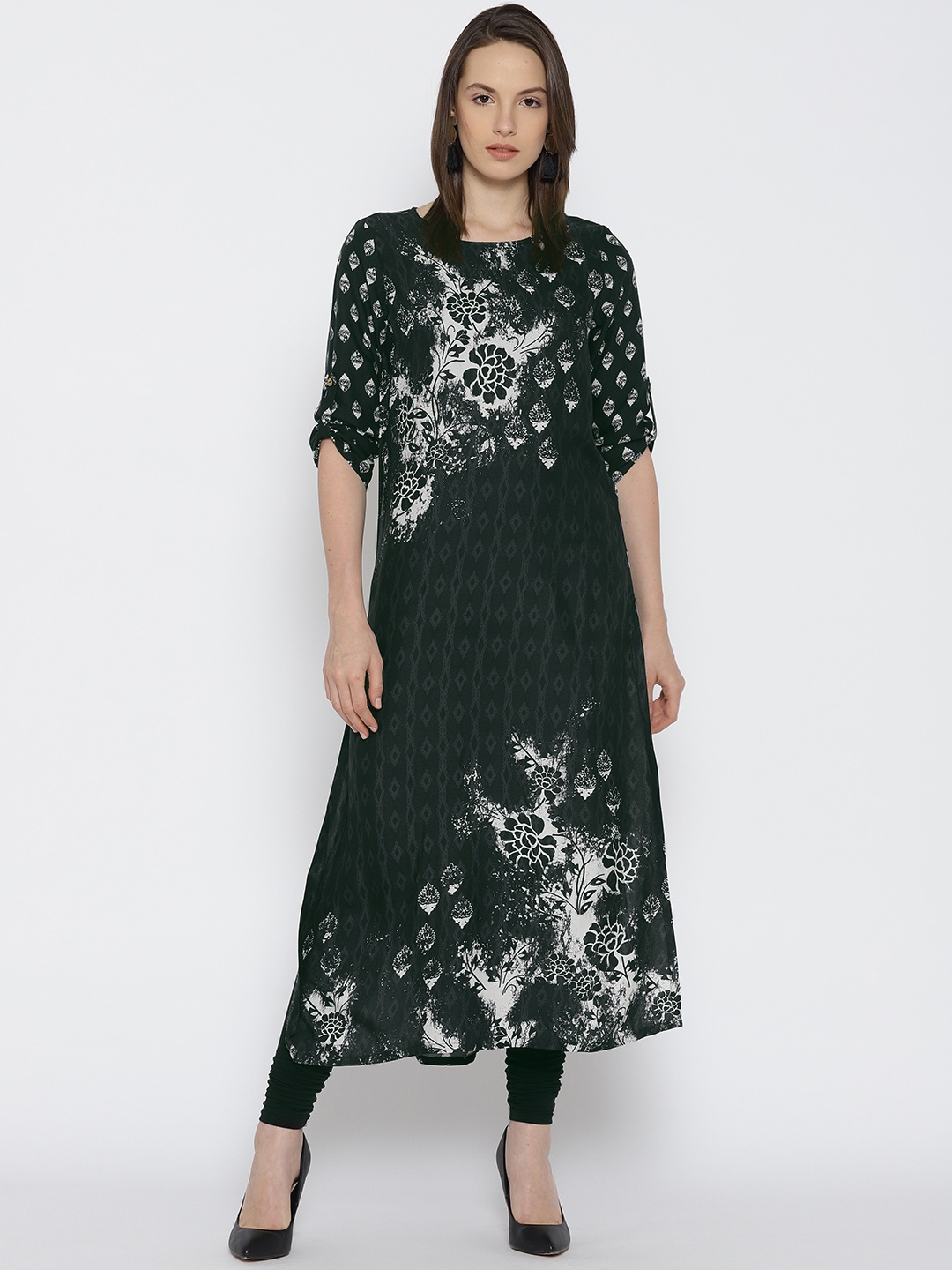

Global Desi Women Black Printed Straight Kurta