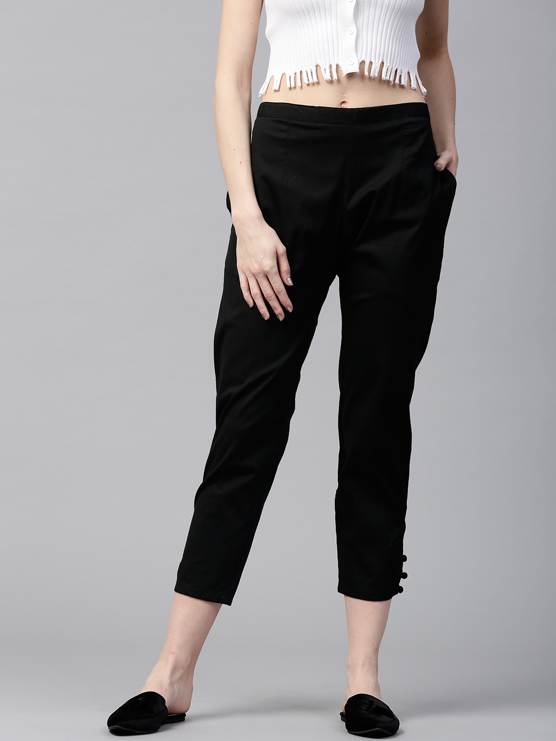 

Gerua By Libas Women Black Regular Fit Solid Cropped Trousers