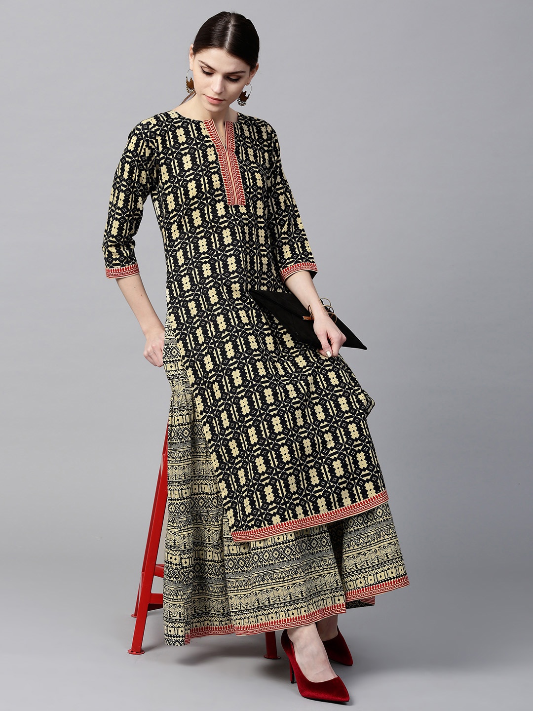 

Gerua By Libas Women Cream-Coloured Black Printed Kurta with Skirt