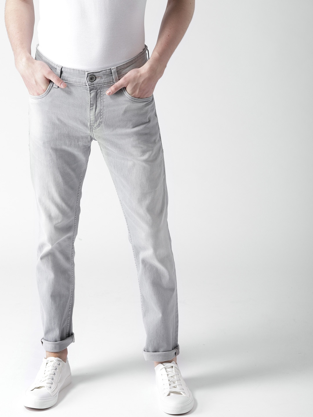 

Mast & Harbour Men Grey Slim Fit Mid-Rise Clean Look Stretchable Jeans
