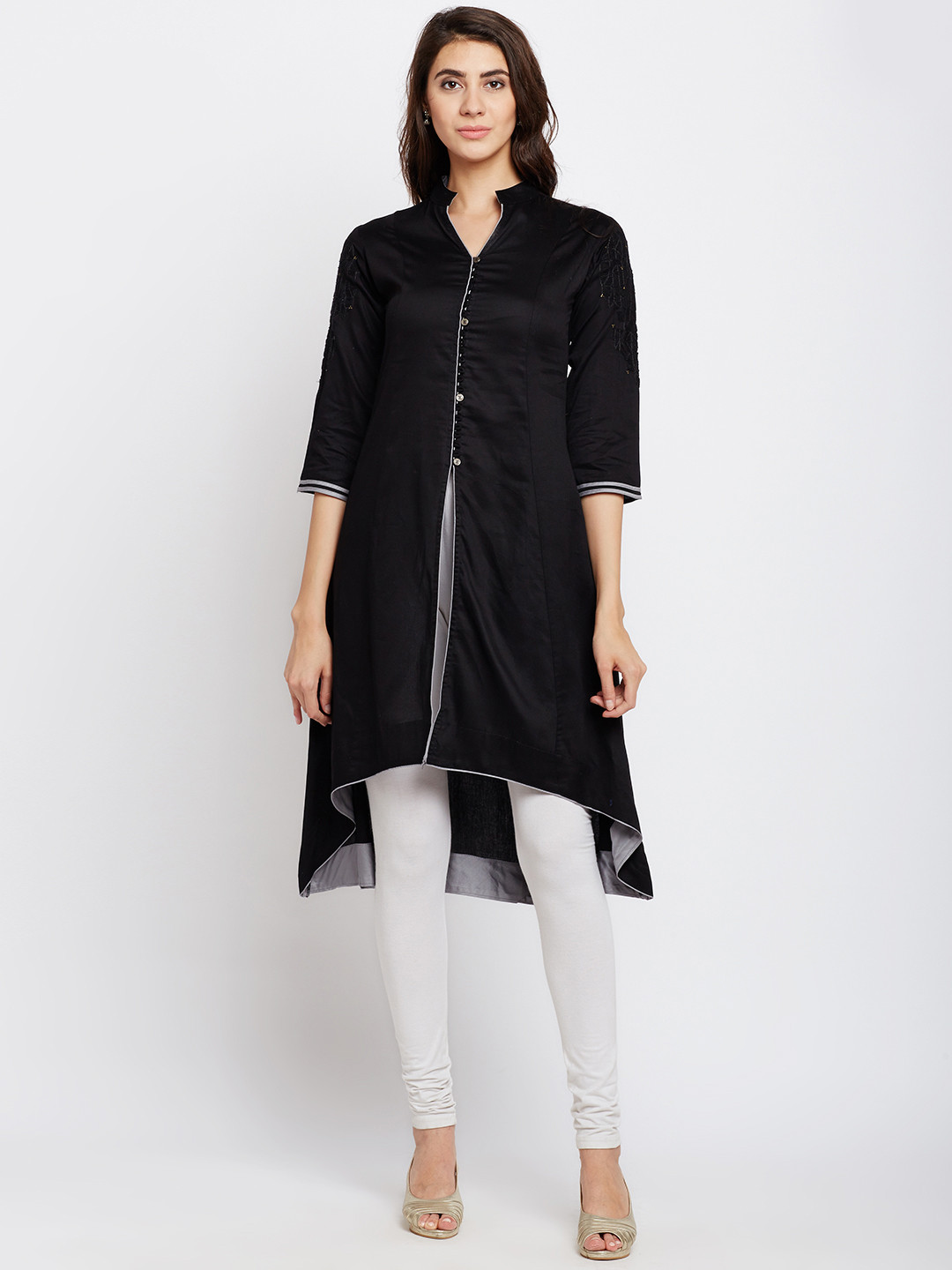 

Span Women Black Solid A-Line Kurta
