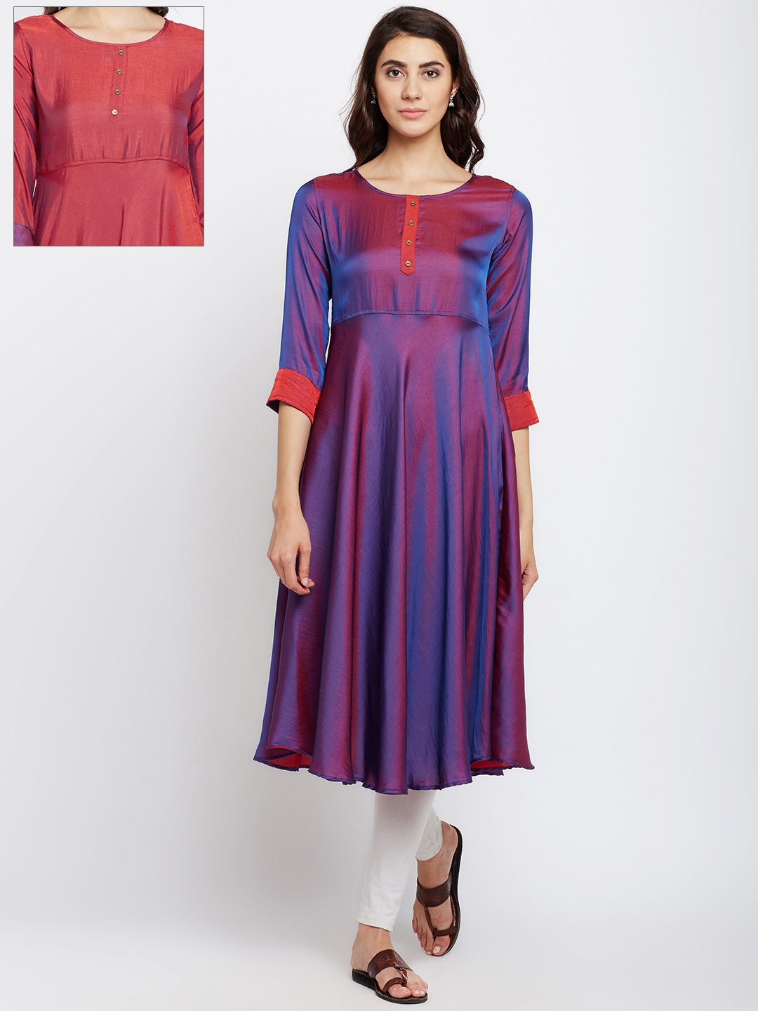 

Span Women Purple & Red Solid Reversible A-Line Kurta