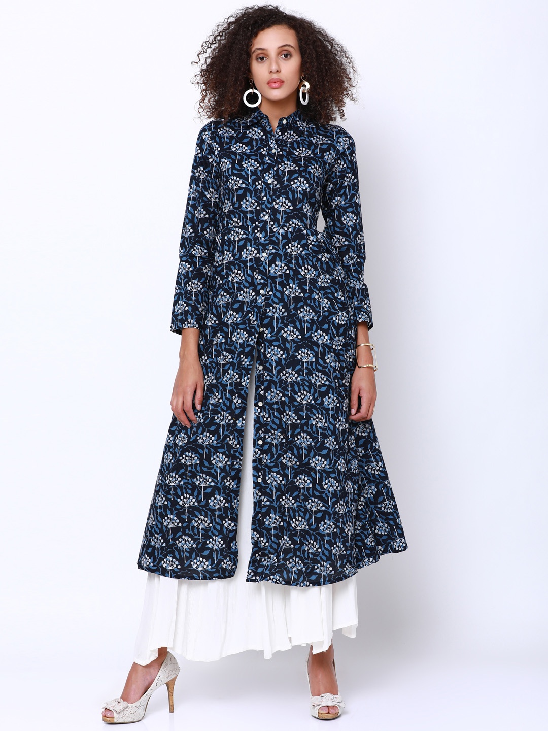 

Vishudh Women Navy Blue & White Printed Anarkali Kurta