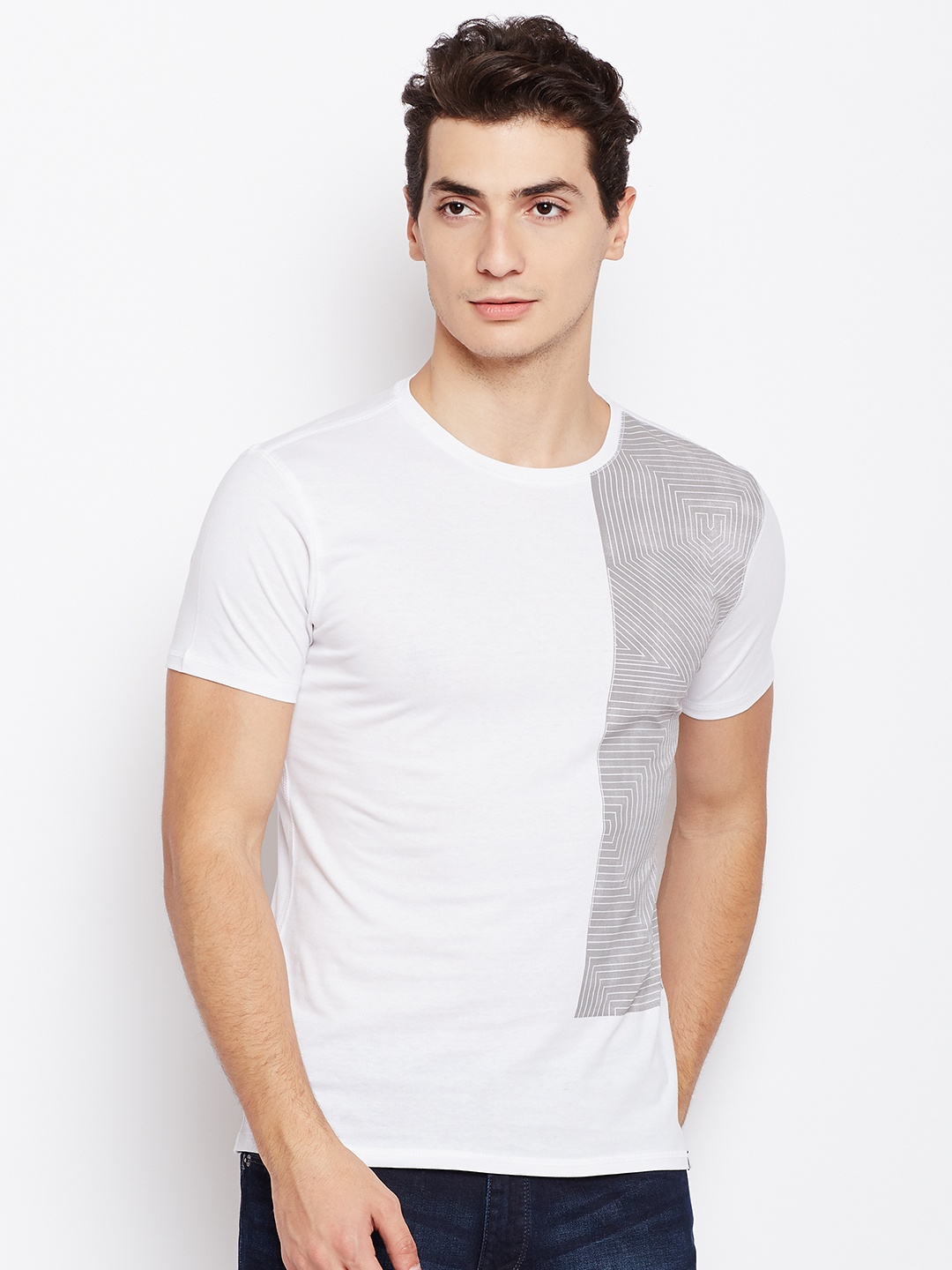 

Blackberrys Men White Printed Round Neck T-shirt