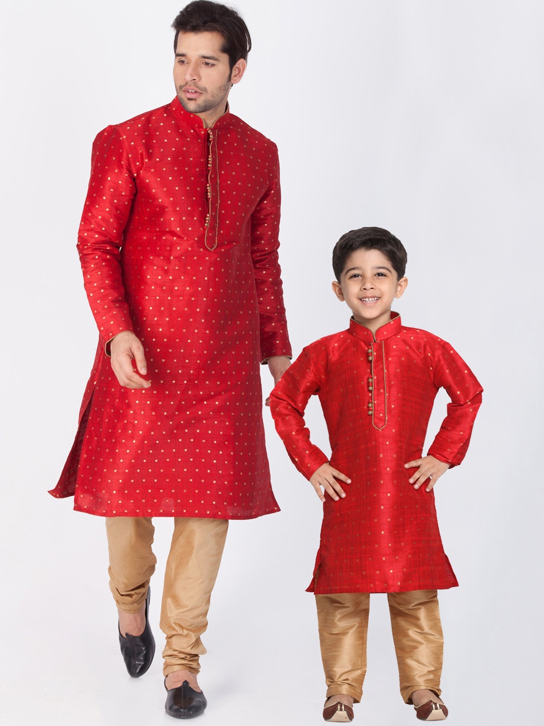 

VASTRAMAY Men Red & Gold-Toned Printed Kurta with Churidar