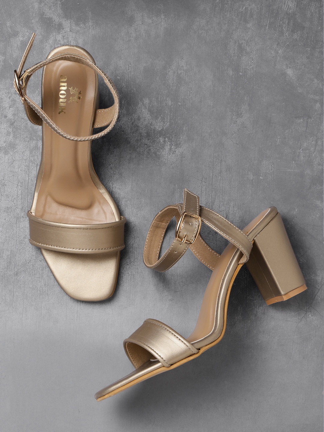 

Anouk Women Gold-Toned Solid Heels