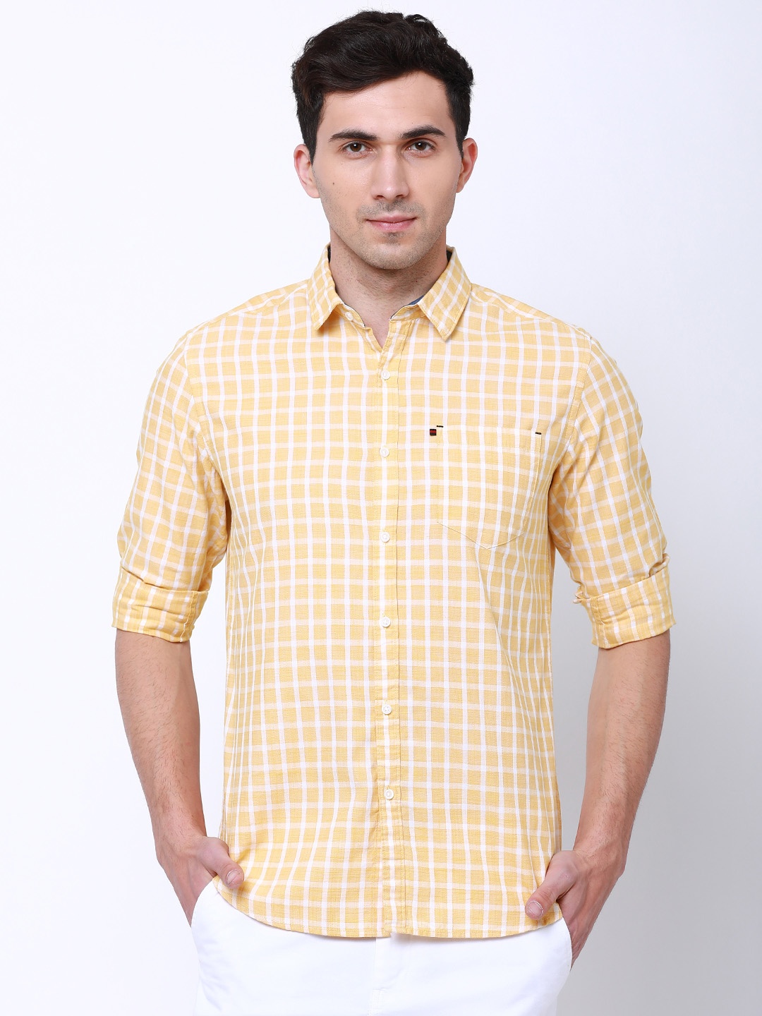 

Black coffee Men Yellow & White Slim Fit Checked Casual Shirt