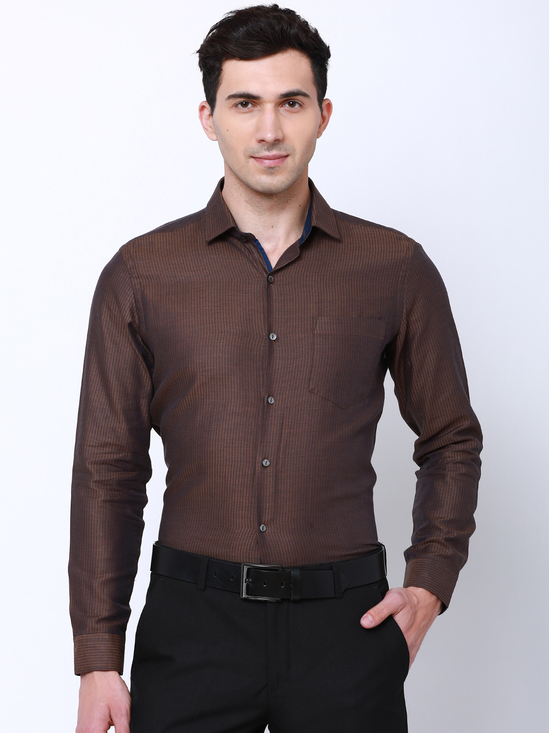 

Black coffee Men Brown & Blue Slim Fit Self Design Formal Shirt