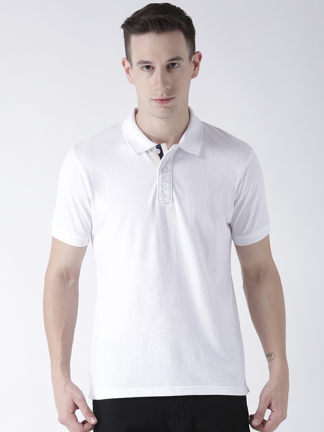 

Club York Men White Solid Polo Collar T-shirt