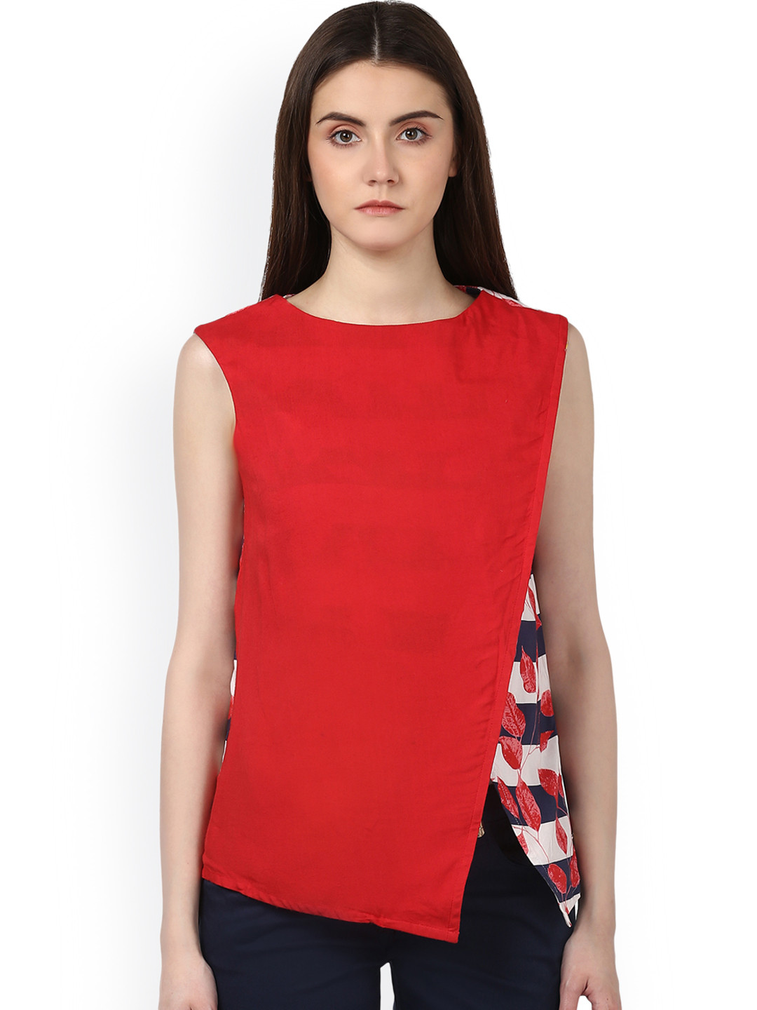 

Park Avenue Women Red Solid Wrap Top
