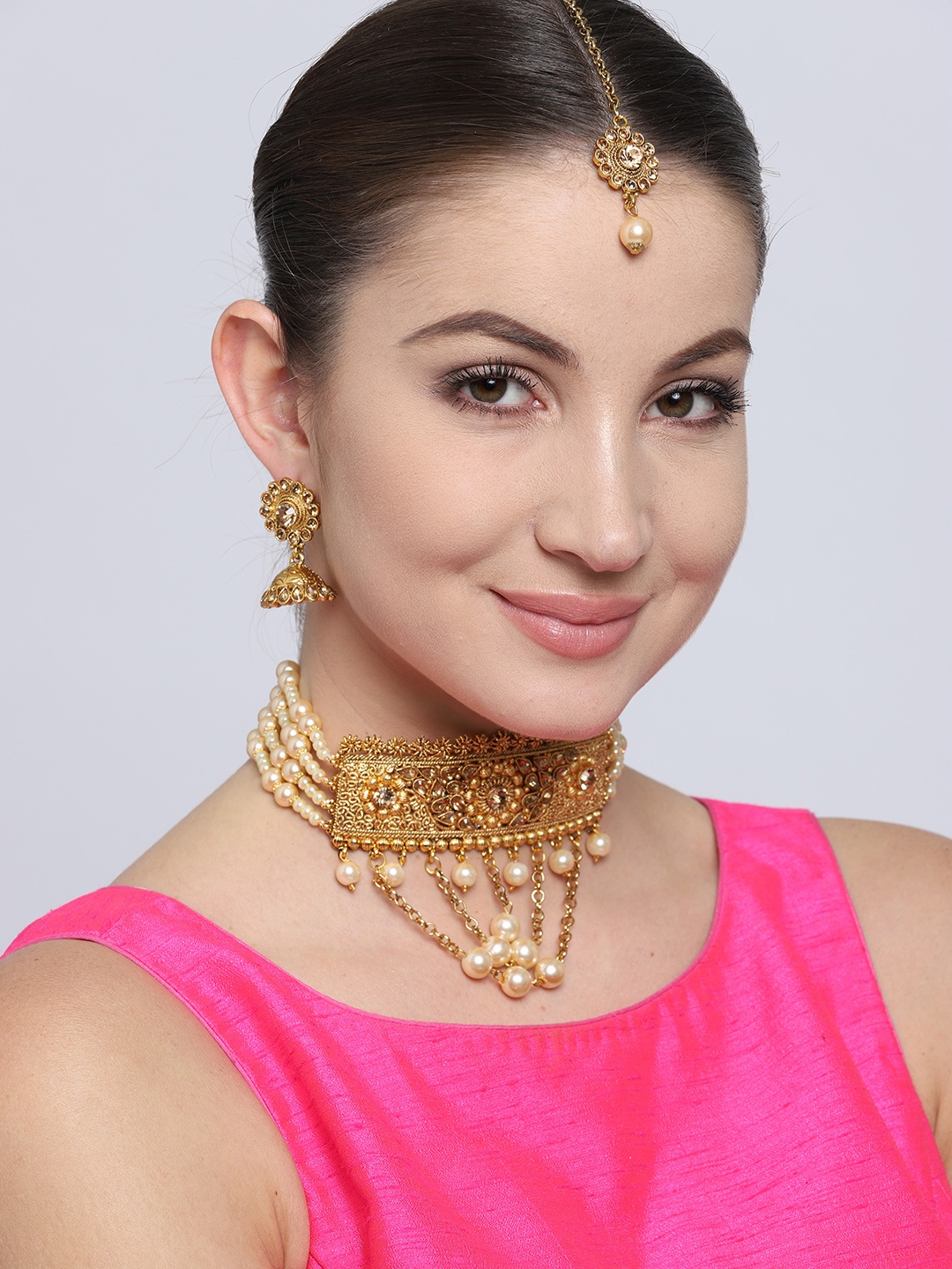 

Zaveri Pearls Gold-Toned Stone-Studded Jewellery Set
