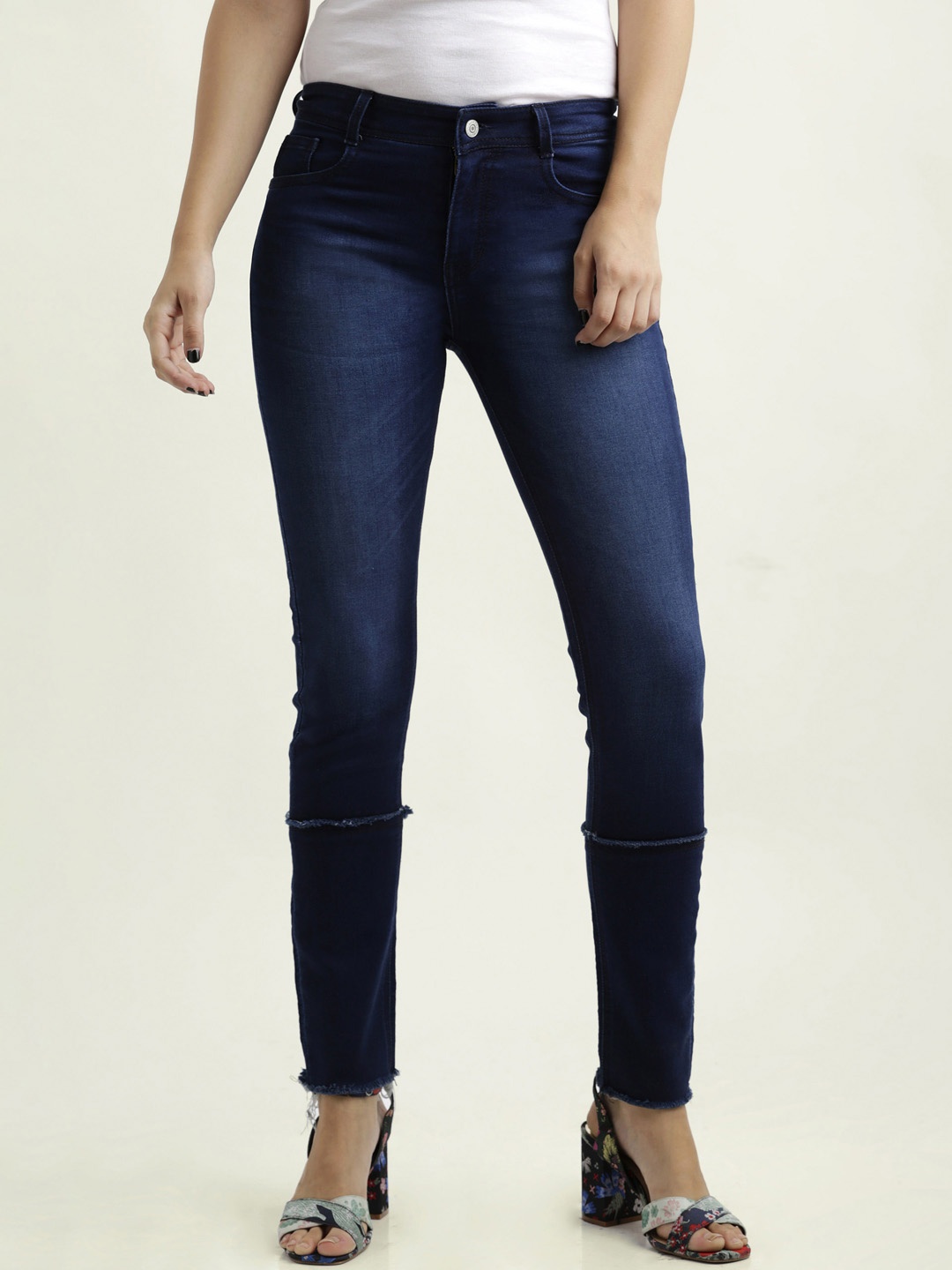 

Miss Chase Women Blue Slim Fit Mid-Rise Clean Look Stretchable Jeans