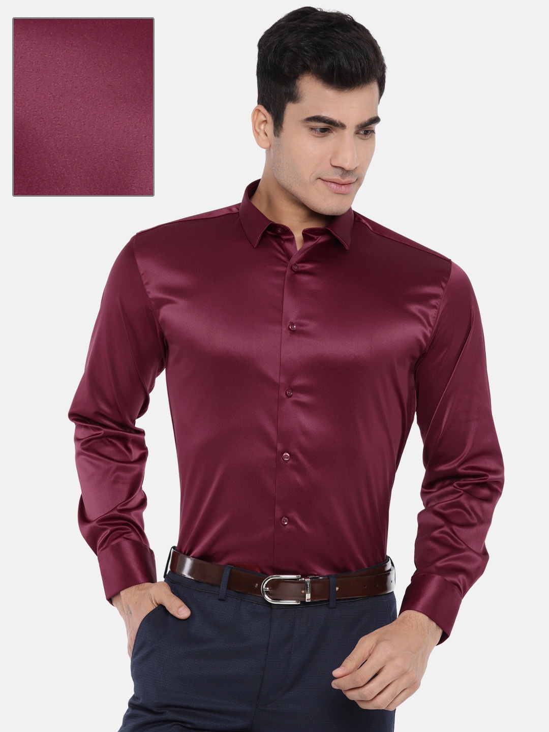 

V Dot Men Red Slim Fit Solid Party Shirt