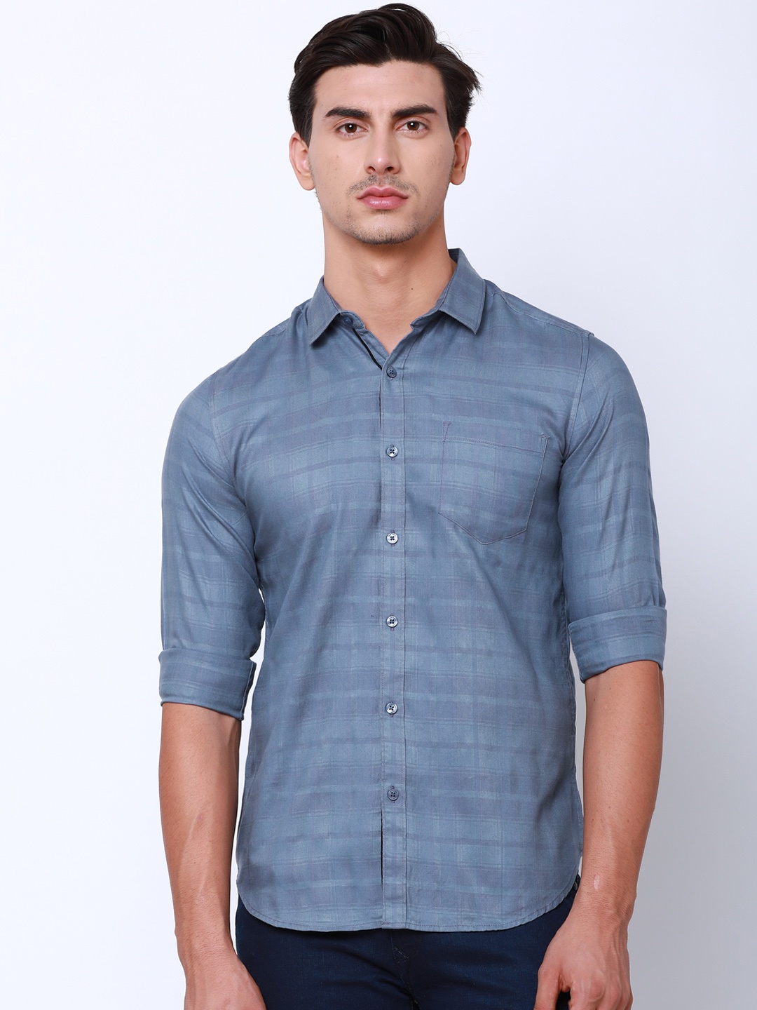 

Black coffee Men Grey & Blue Slim Fit Checked Casual Shirt