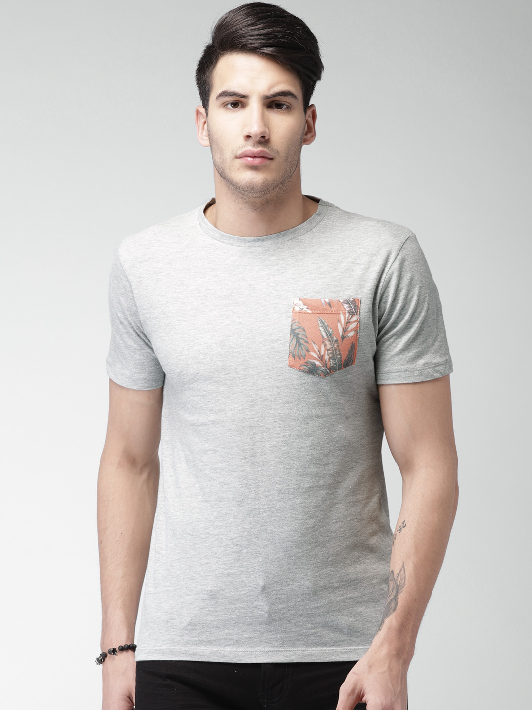

Celio Men Grey Solid Round Neck T-shirt