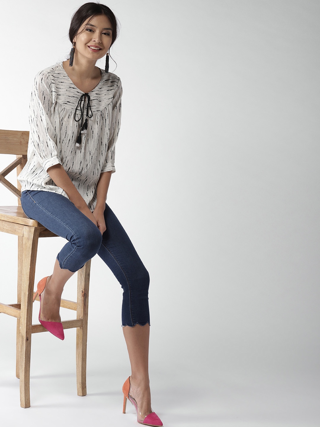 

Style Quotient Women Off-White & Black Printed A-Line Top