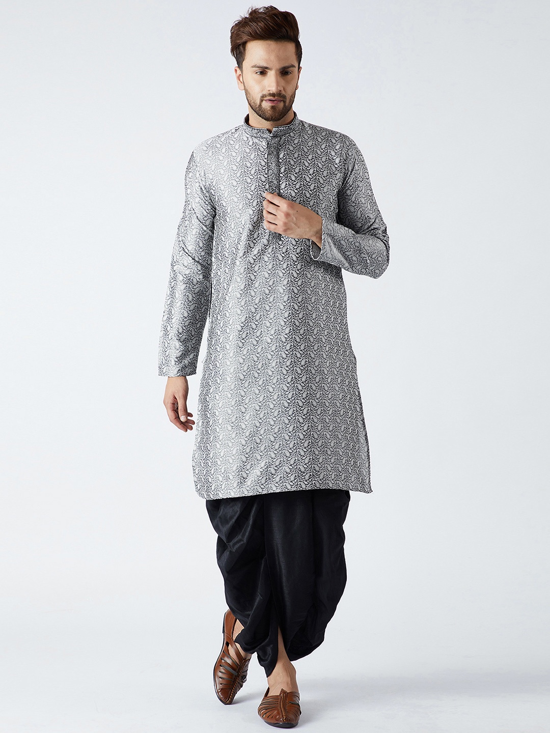 

SOJANYA Men Grey & Black Self Design Kurta with Dhoti Pants