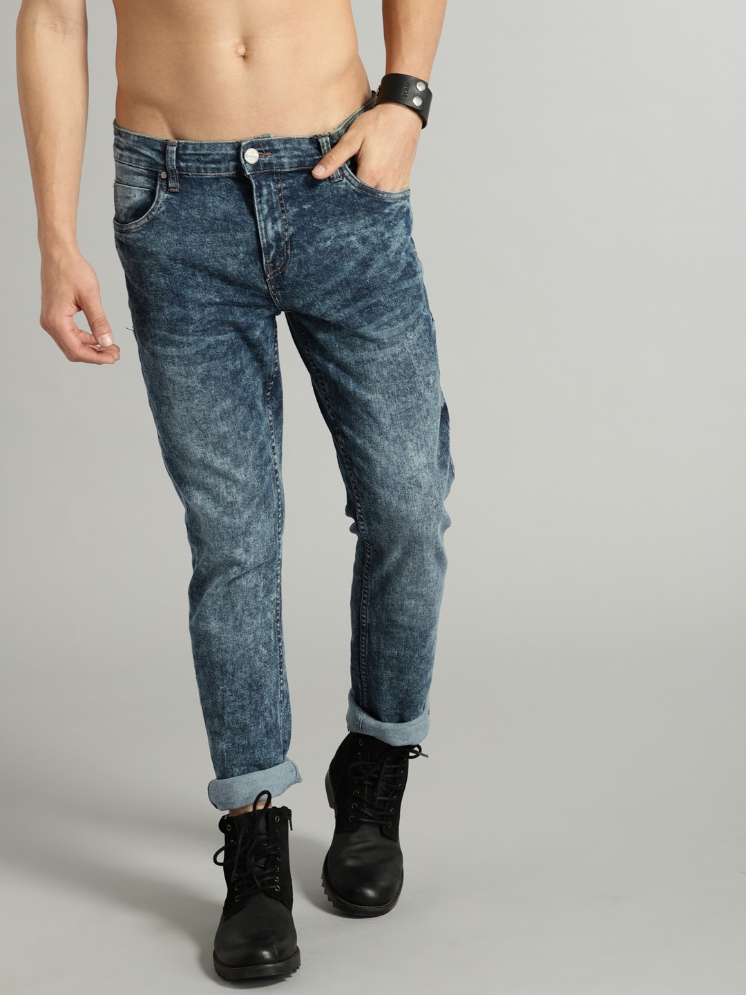 

Roadster Fast and Furious Men Blue Slim Fit Mid-Rise Clean Look Stretchable Jeans