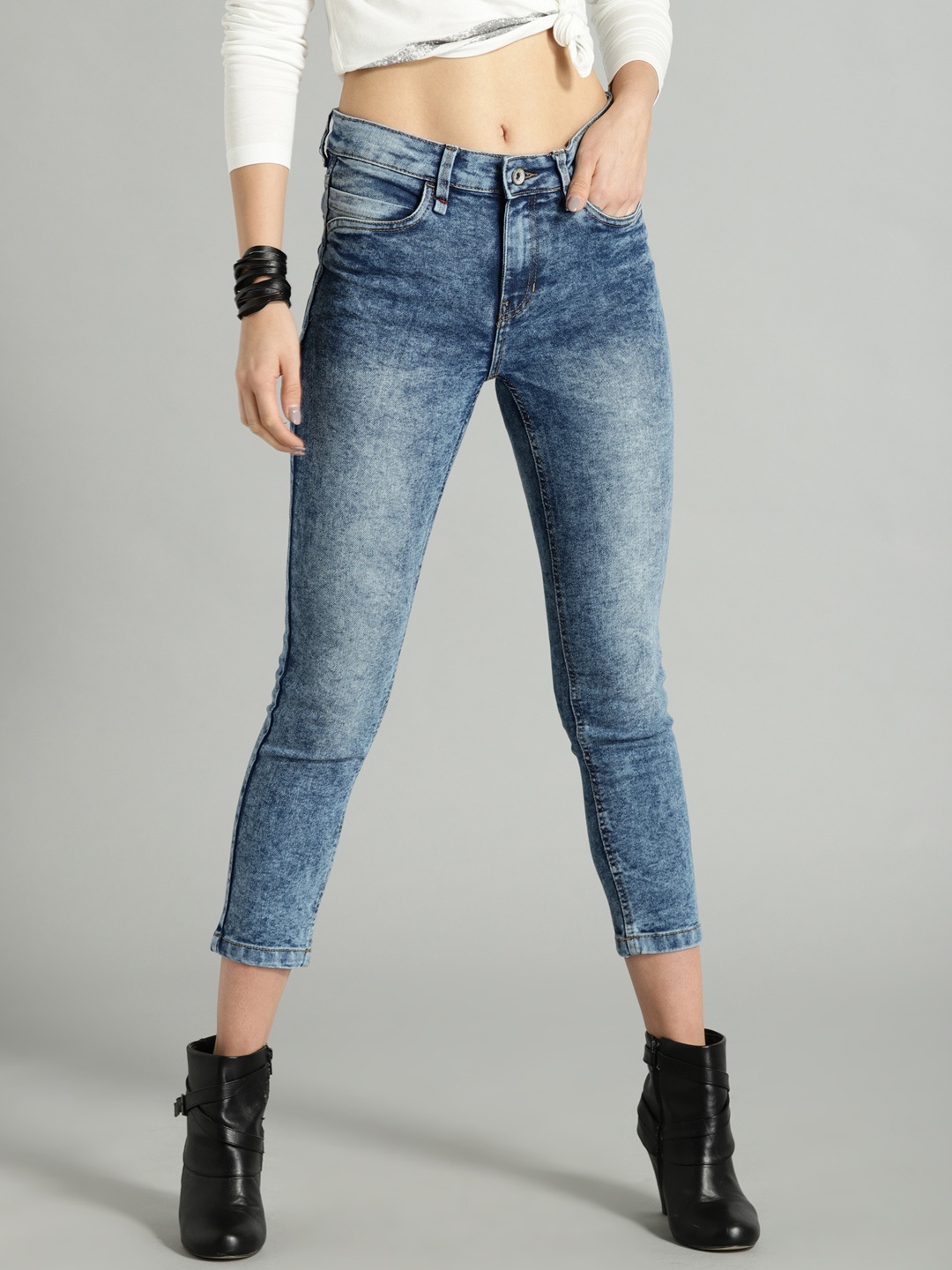 

Roadster Women Blue Regular Fit Mid-Rise Clean Look Stretchable Jeans