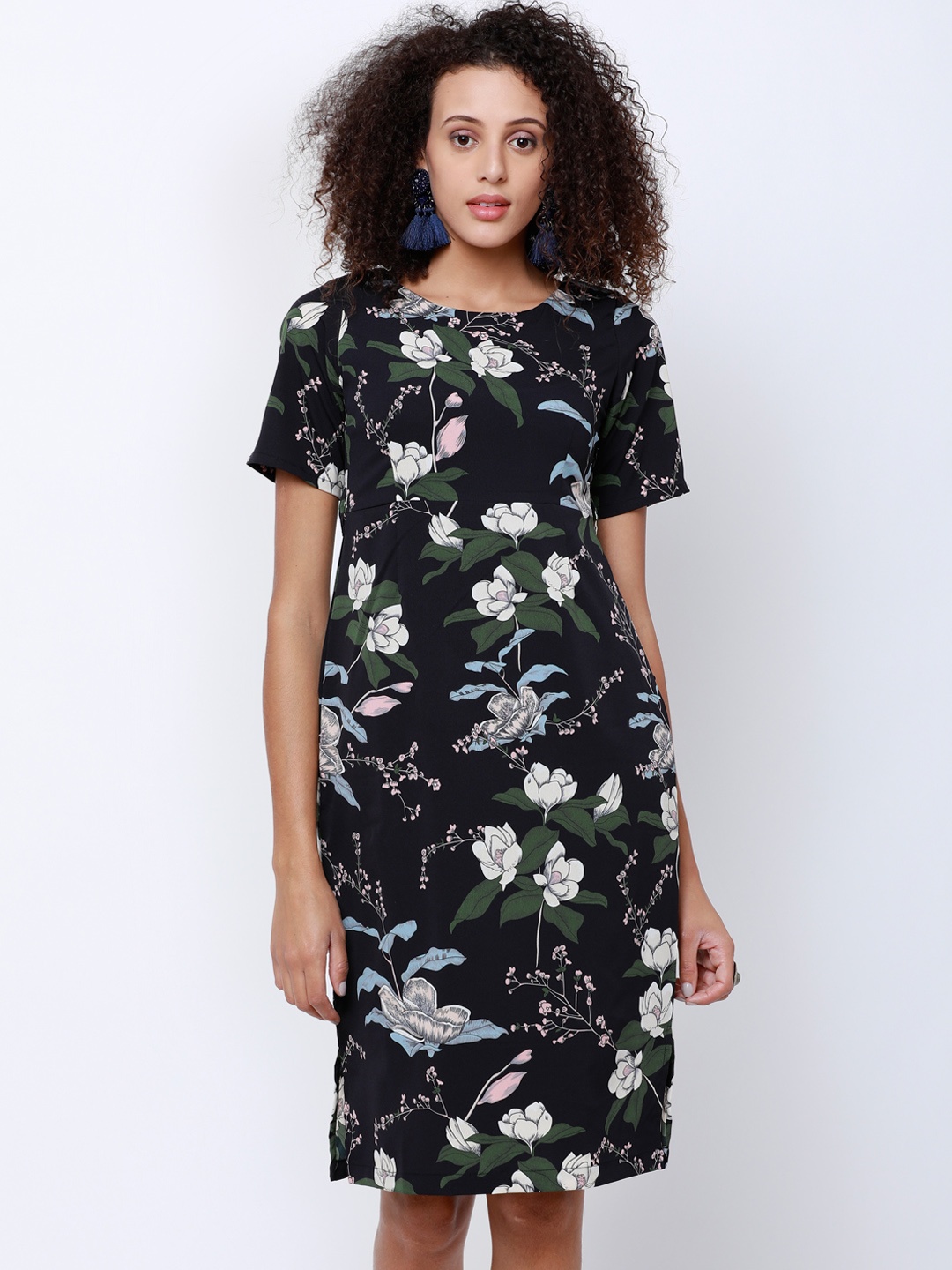 

Tokyo Talkies Women Fitted Black Printed Sheath Dress