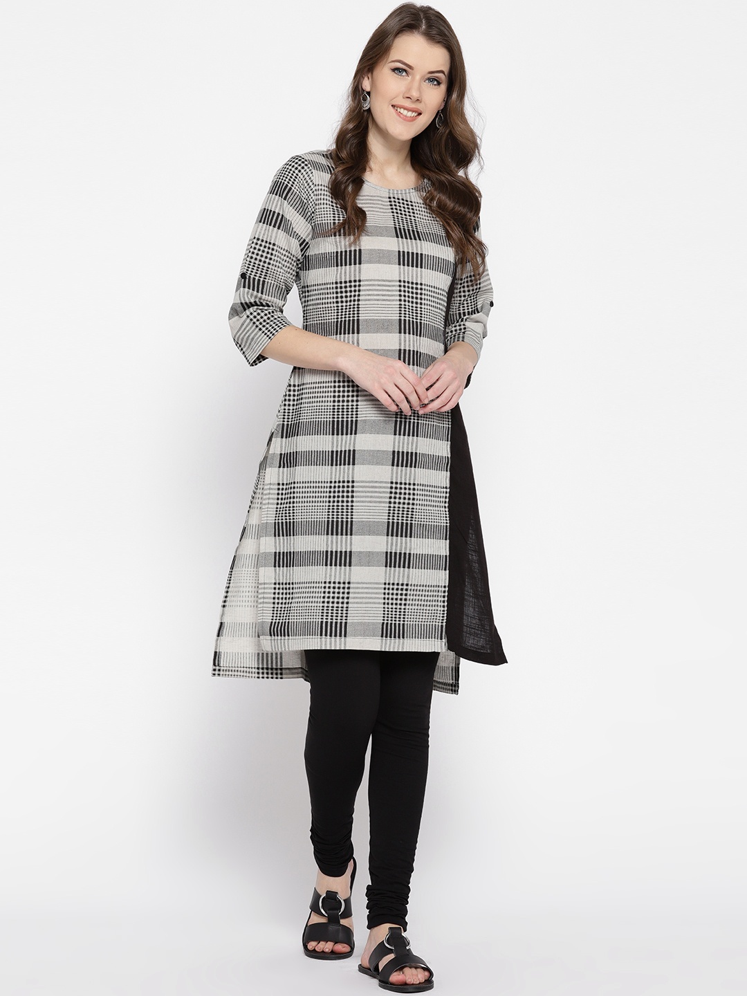 

Ayaany Women Grey & Black Checked Straight Kurta