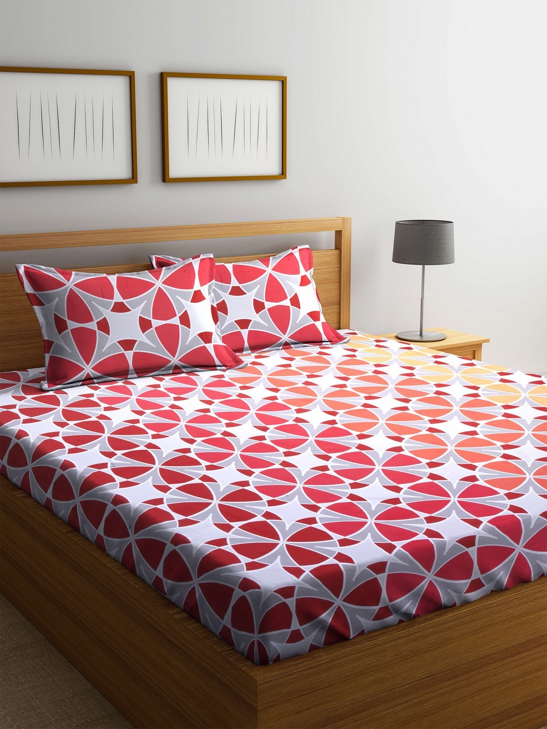 

BIANCA Grey & Red Geometric Flat 180 TC Cotton Extra Large Bedsheet with 2 Pillow Covers