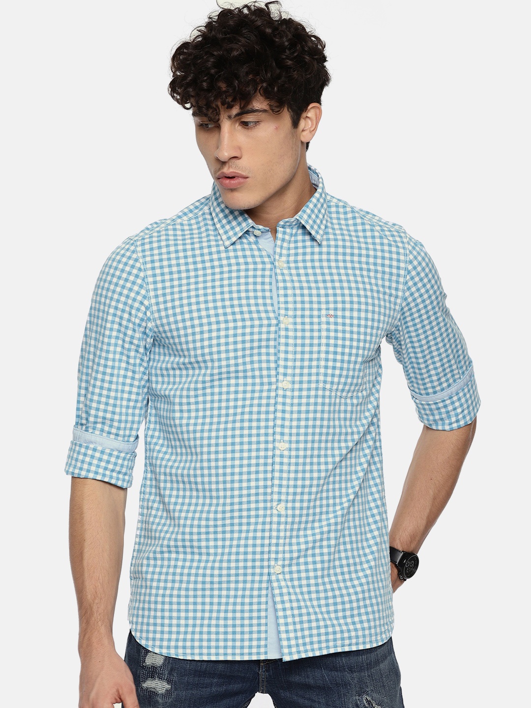 

Lee Cooper Men Blue & White Contemporary Regular Fit Checked Casual Shirt