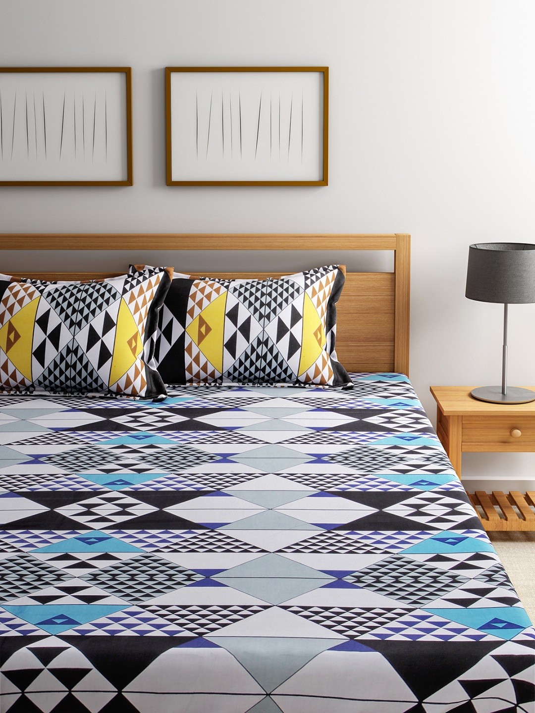 

Home Sizzler Blue & White Printed Flat 144 TC Cotton 1 Queen Bedsheet with 2 Pillow Covers