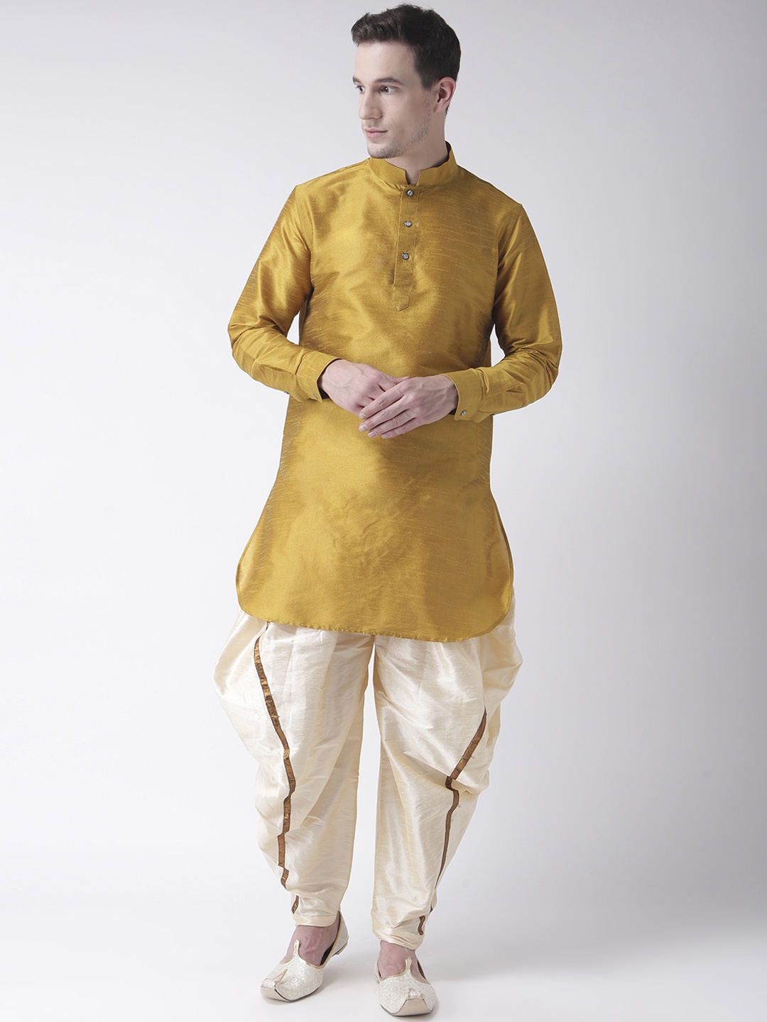 

DEYANN Men Yellow & Cream-Coloured Solid Kurta with Patiala