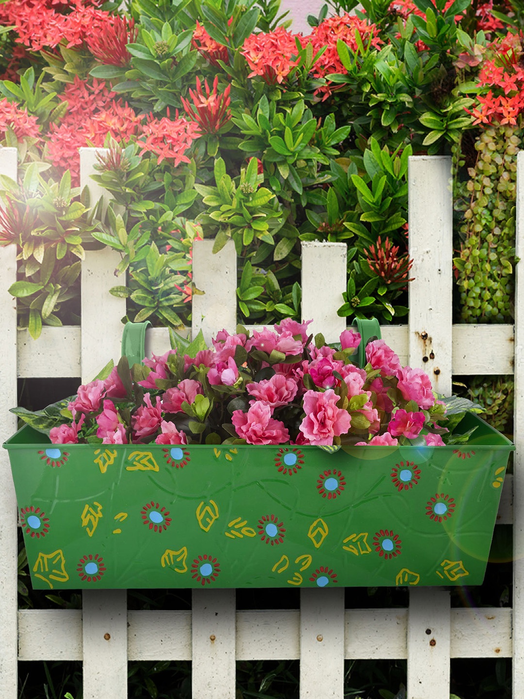 

green girgit Metal Green Handpainted Rectangle Planter