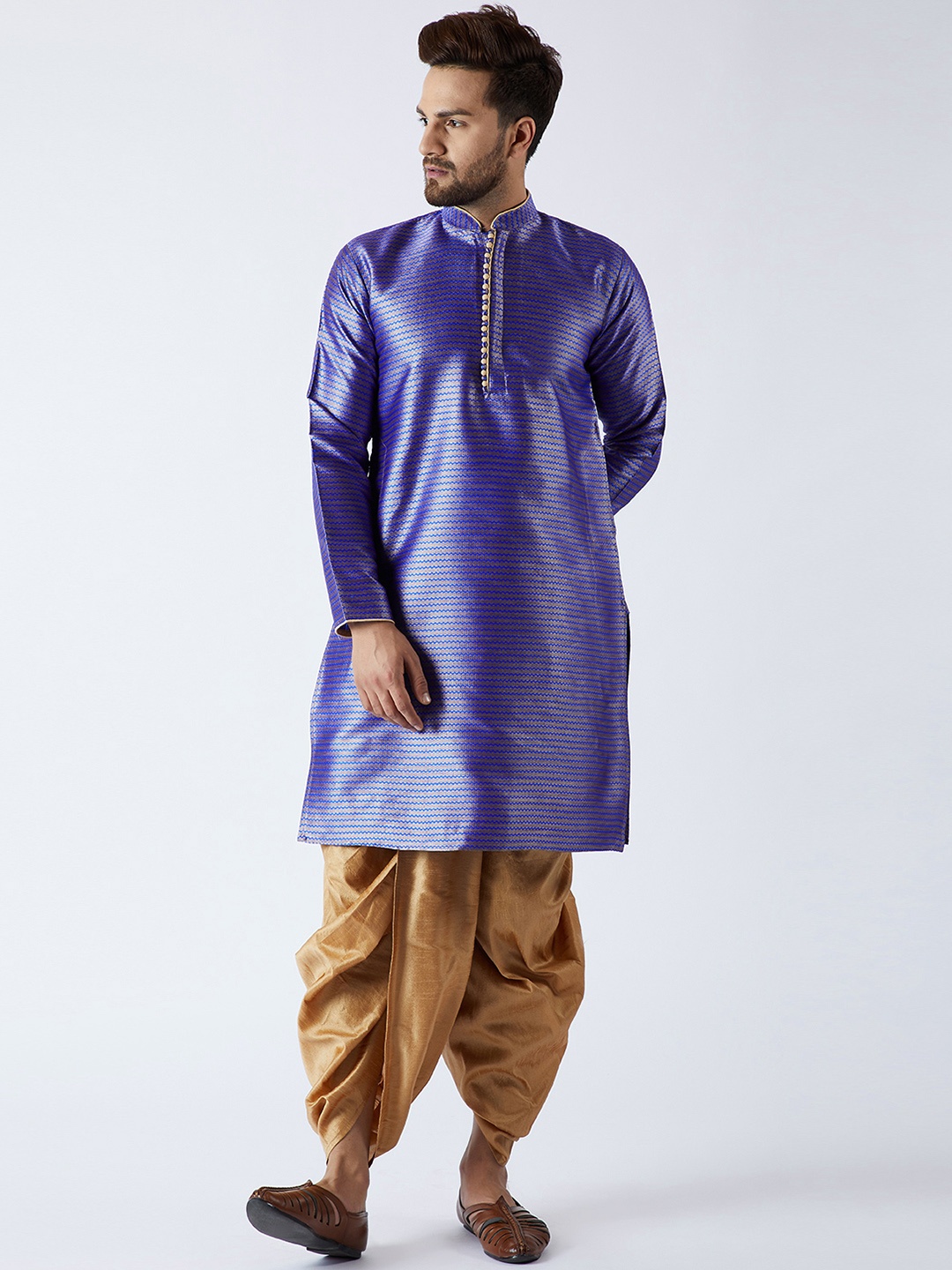 

SOJANYA Men Blue & Gold-Toned Self Design Kurta with Dhoti Pants