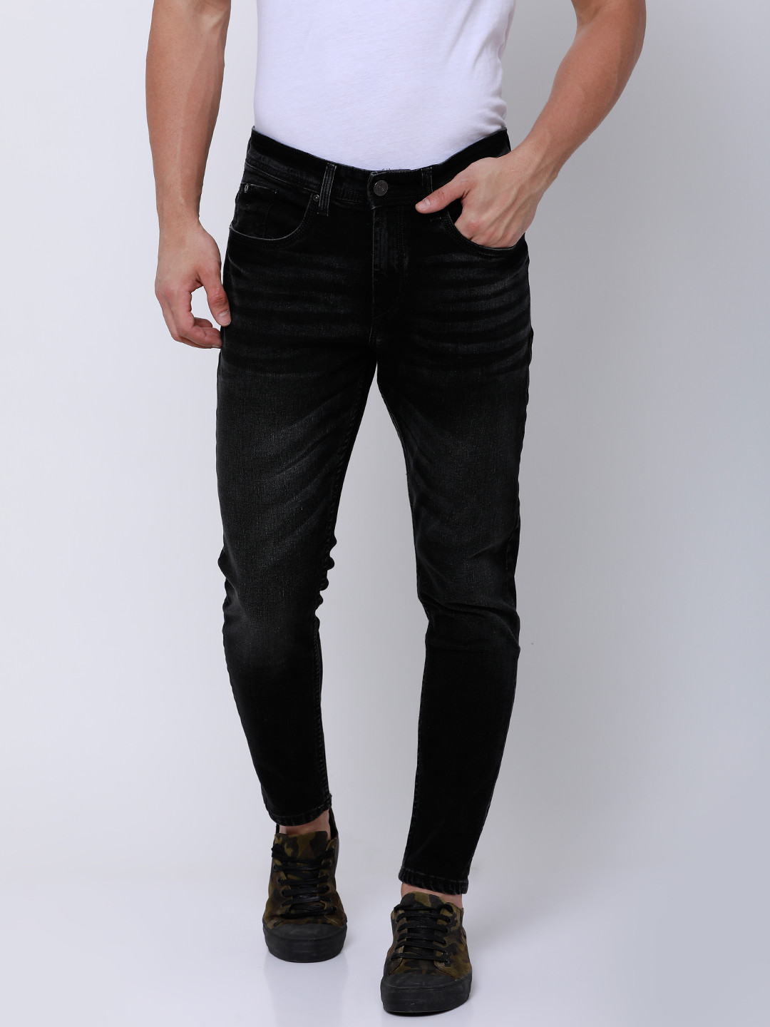 

LOCOMOTIVE Men Black Tapered Fit Mid-Rise Clean Look Stretchable Jeans