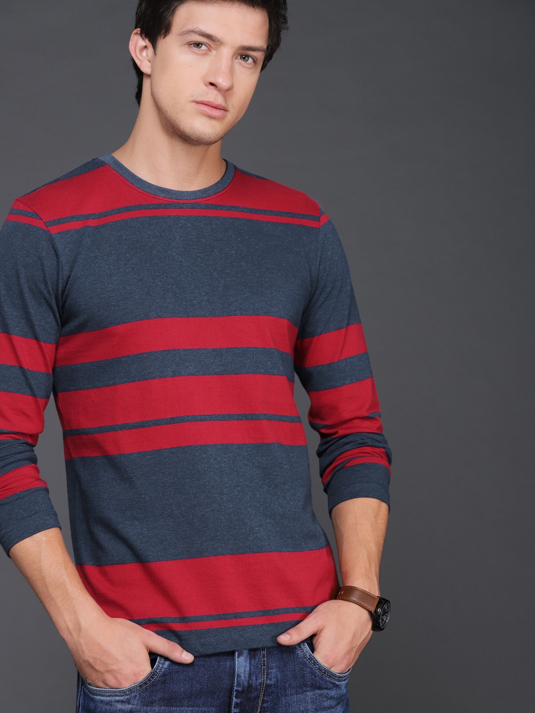 

WROGN Men Red Striped Round Neck T-shirt