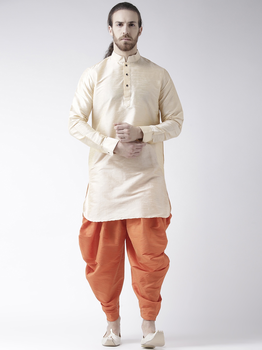 

DEYANN Men Cream-Coloured & Orange Solid Kurta with Patiala