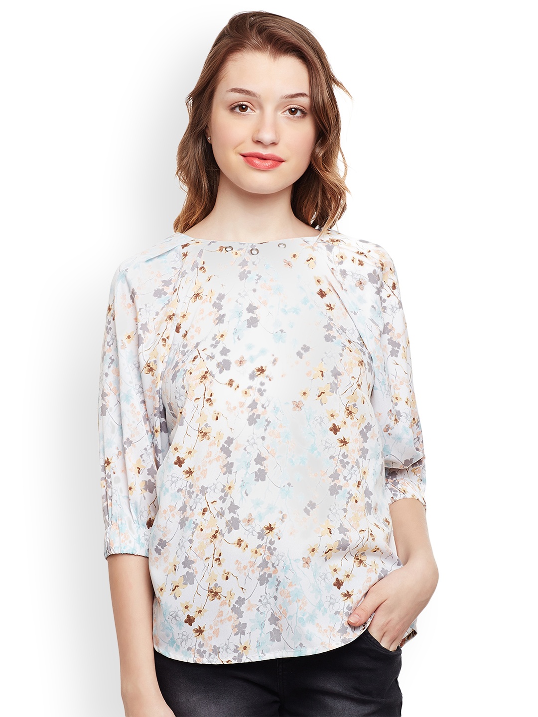 

Oxolloxo Women Off-White & Blue Printed Top