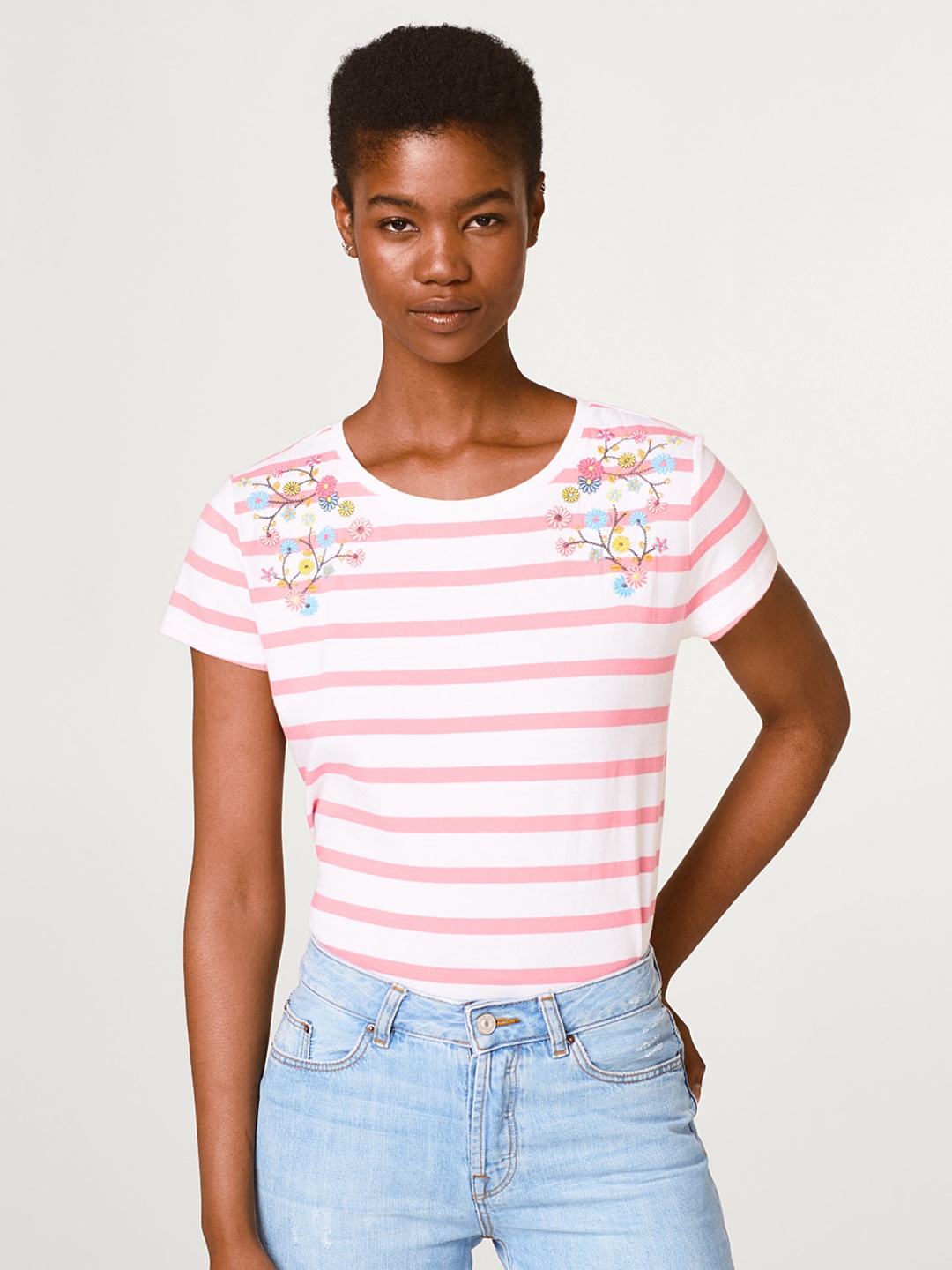 

ESPRIT Women White & Pink Striped Round Neck T-shirt