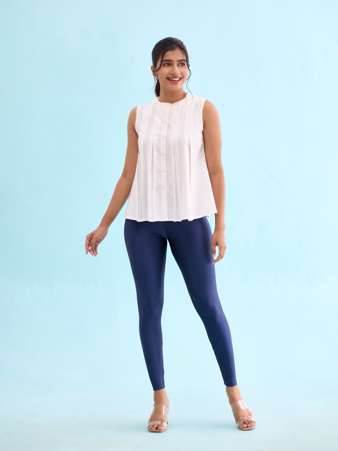 

Go Colors Women Navy Blue Solid Skinny Fit Shimmer Ankle-Length Leggings
