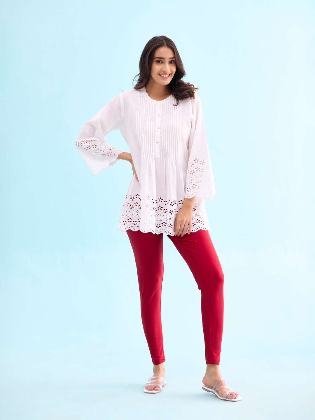 

Go Colors Women Red Solid Skinny Fit Shimmer Ankle-Length Leggings