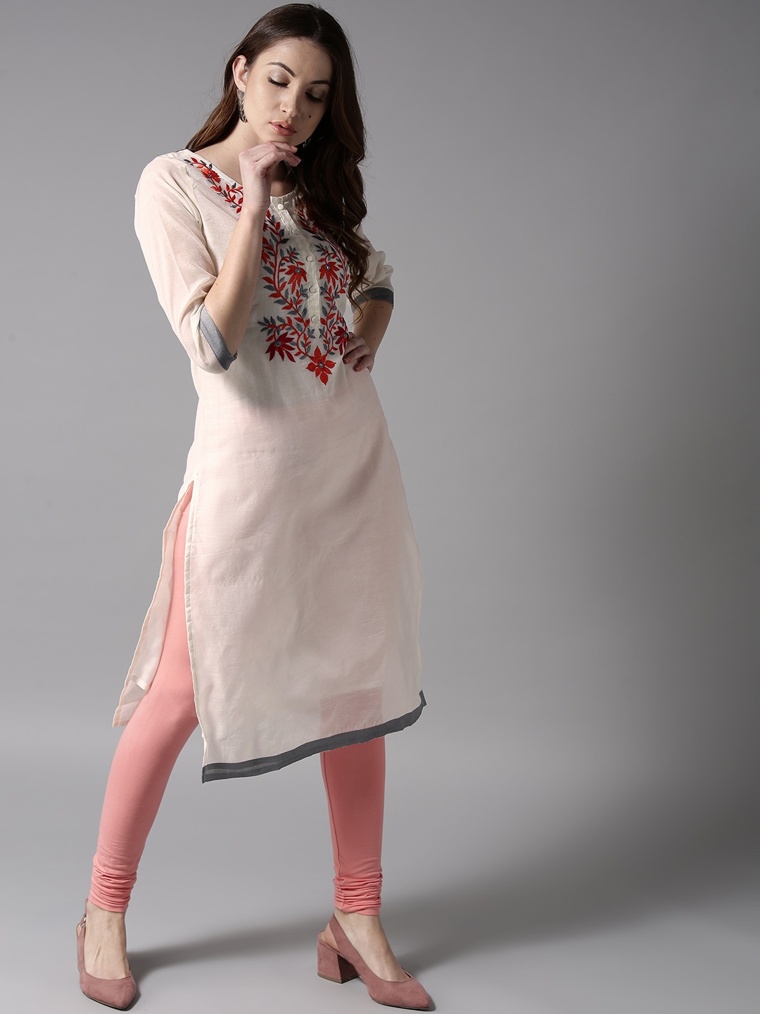 

HERE&NOW Women Off-White Floral Embroidery Straight Kurta
