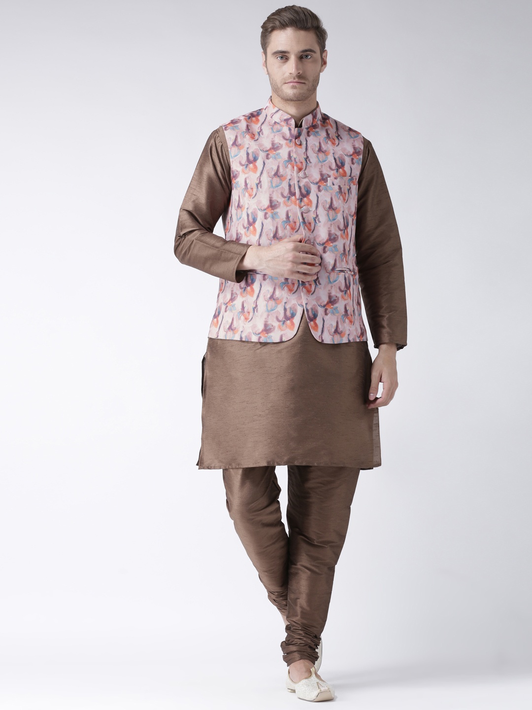 

Hangup Men Brown Solid Kurta with Pyjamas