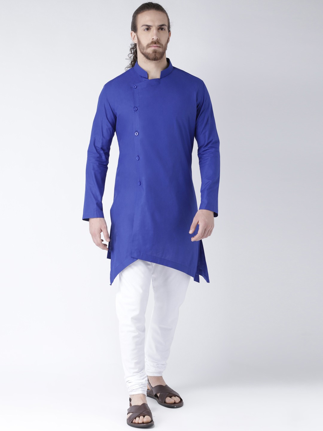 

DEYANN Men Blue & White Solid Kurta with Churidar