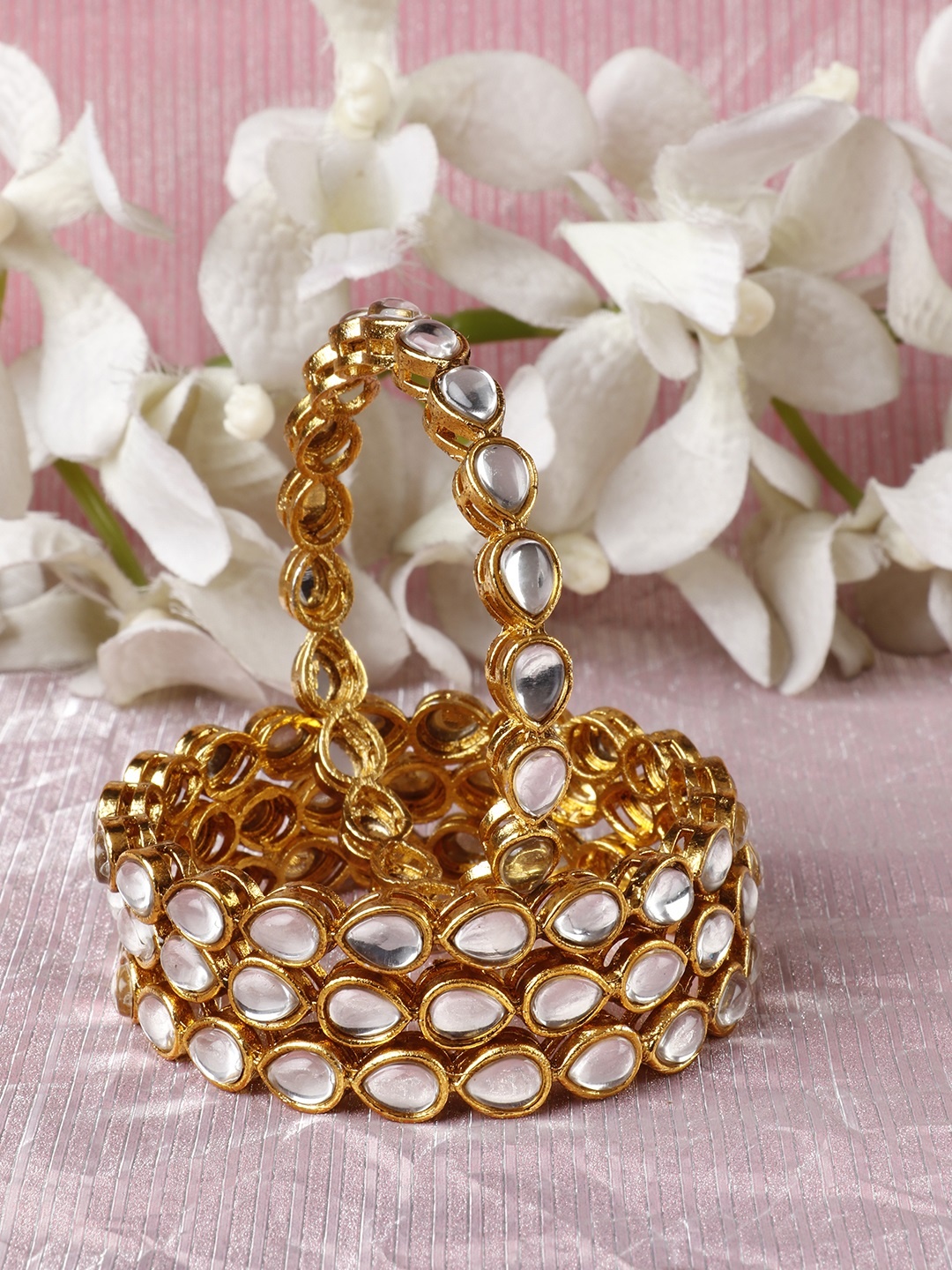 

Priyaasi Set of 4 Gold-Plated Kundan-Studded Bangles